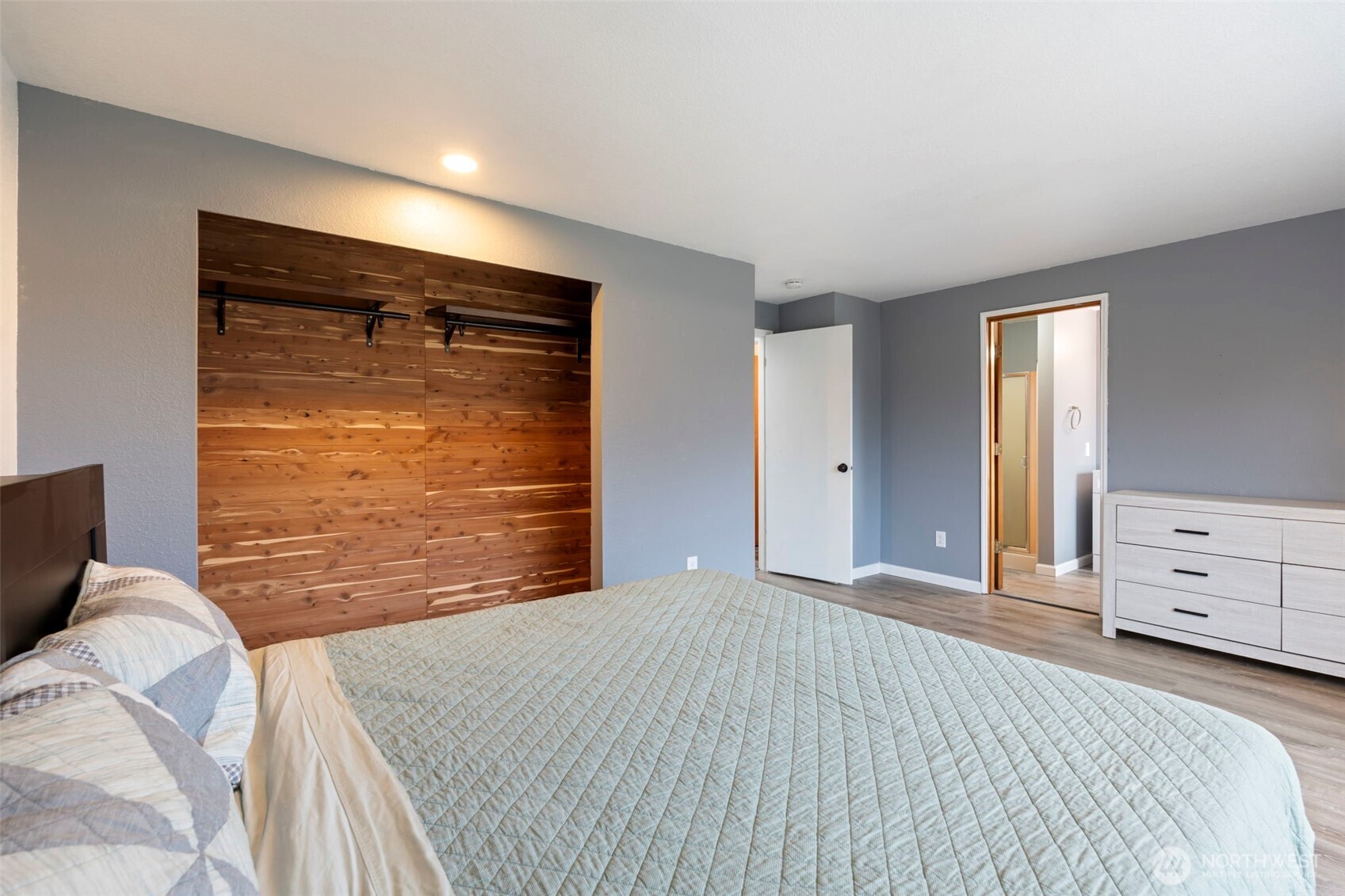 3733 Golden Eagle Loop Olympia WA 98513