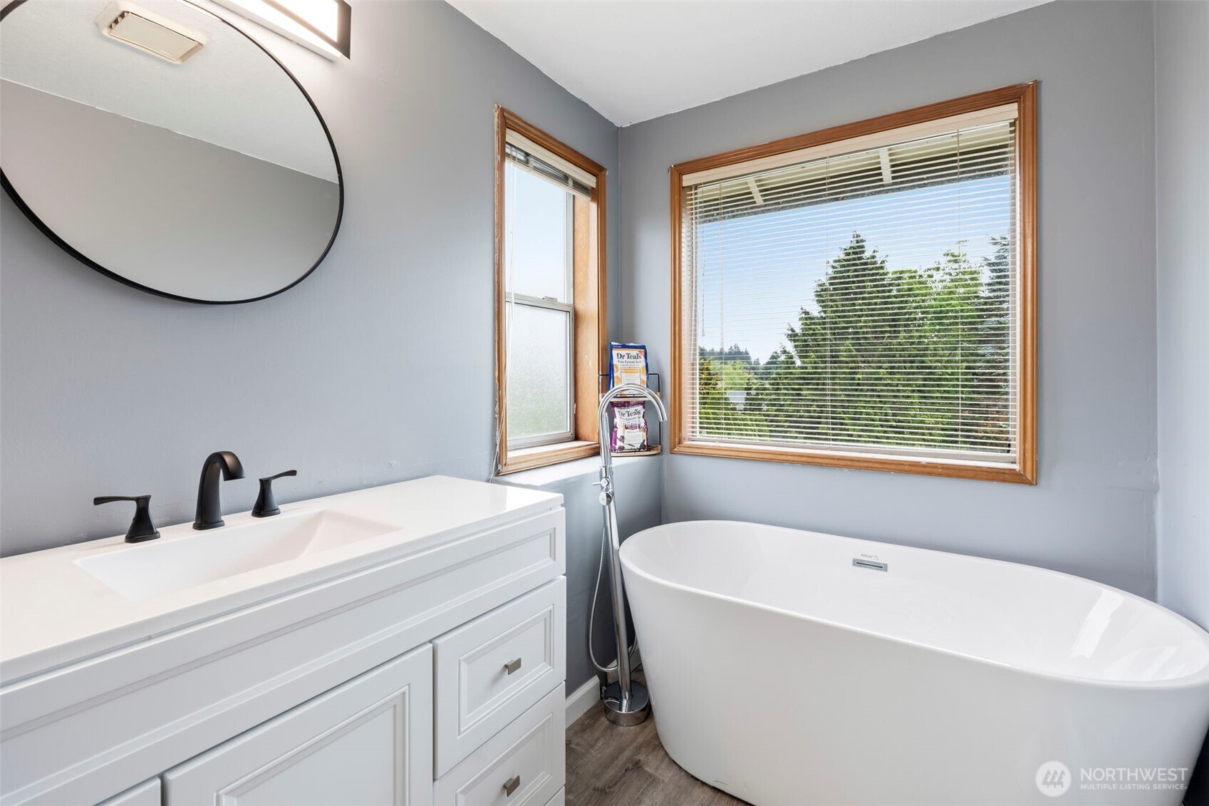 3733 Golden Eagle Loop Olympia WA 98513