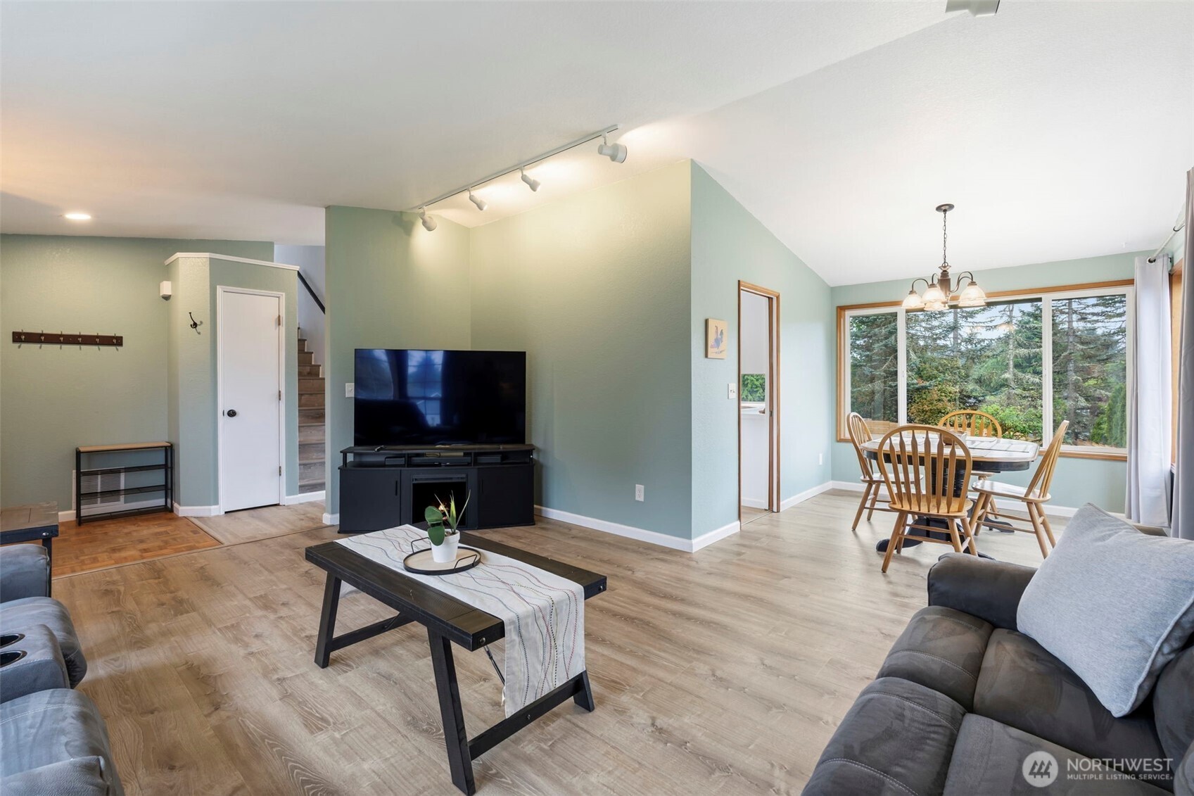 3733 Golden Eagle Loop Olympia WA 98513