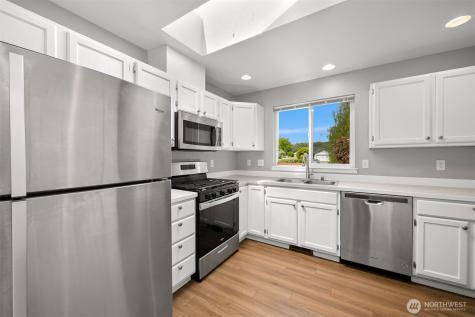 4756 Ironwood Court Blaine WA 98230