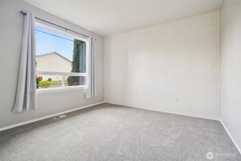 12302 160th Street E Puyallup WA 98374