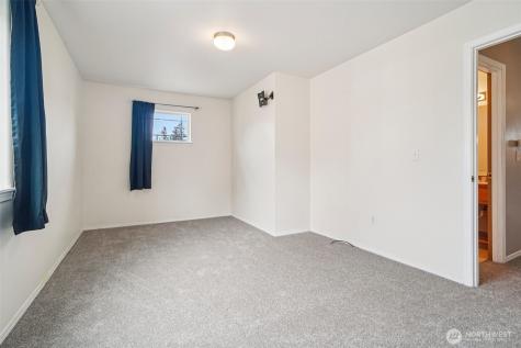 12302 160th Street E Puyallup WA 98374
