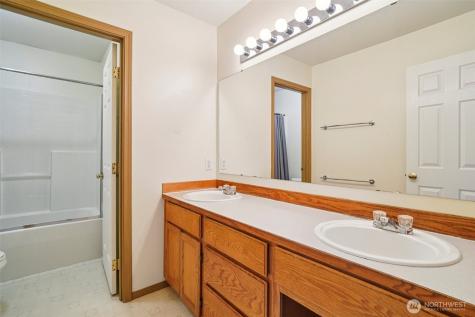 12302 160th Street E Puyallup WA 98374