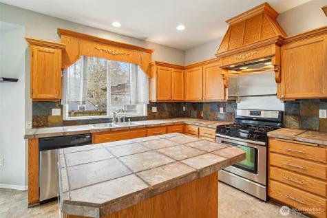 12302 160th Street E Puyallup WA 98374