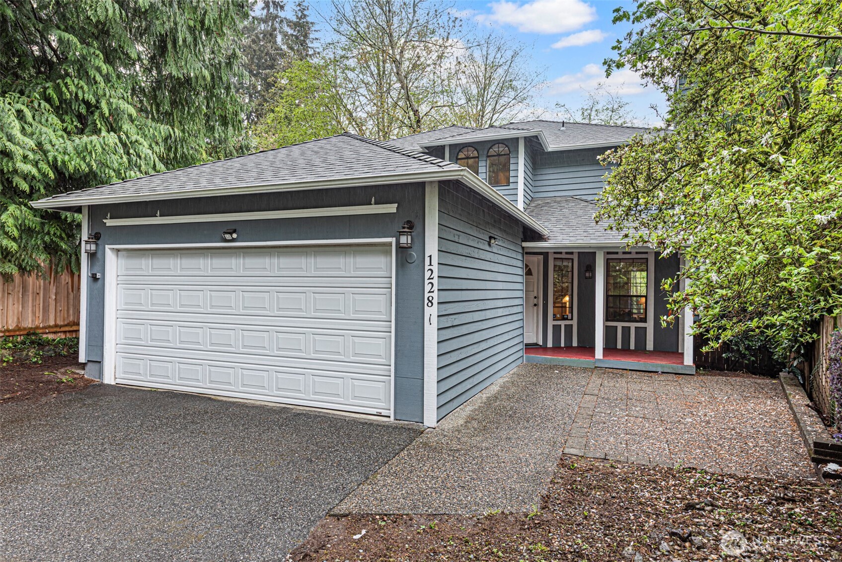 1228 NE Brockman Place Seattle WA 98125