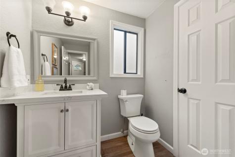 1228 NE Brockman Place Seattle WA 98125