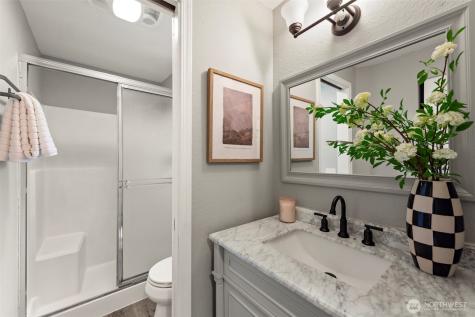 1228 NE Brockman Place Seattle WA 98125
