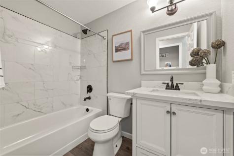 1228 NE Brockman Place Seattle WA 98125