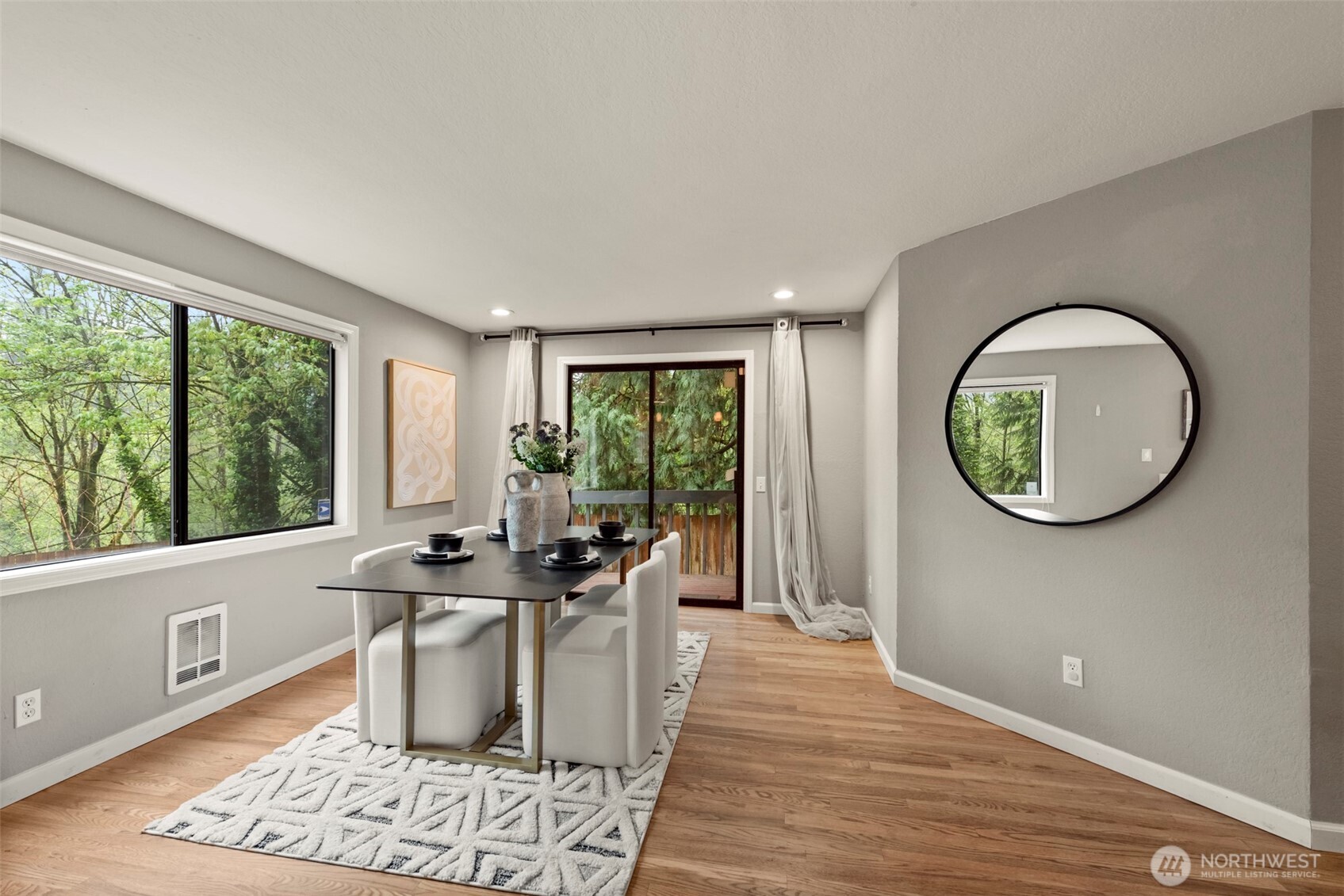 1228 NE Brockman Place Seattle WA 98125