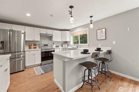 1228 NE Brockman Place Seattle WA 98125