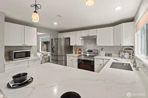 1228 NE Brockman Place Seattle WA 98125