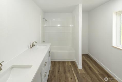 315 Highway 162 E South Prairie WA 98385
