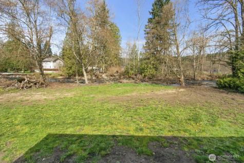315 Highway 162 E South Prairie WA 98385