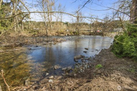 315 Highway 162 E South Prairie WA 98385