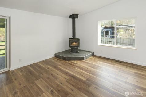 315 Highway 162 E South Prairie WA 98385