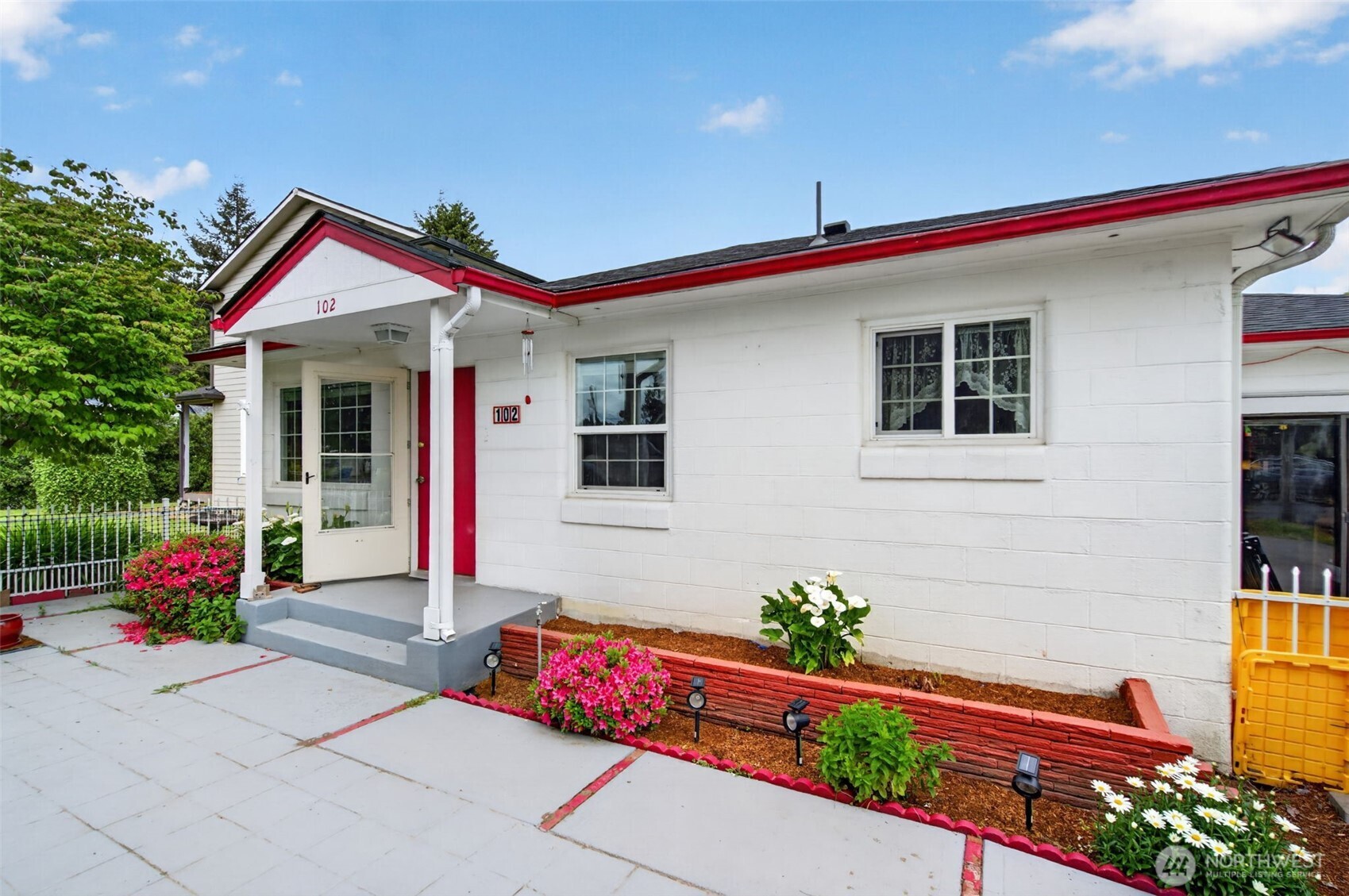 102 Nelson Avenue Kelso WA 98626
