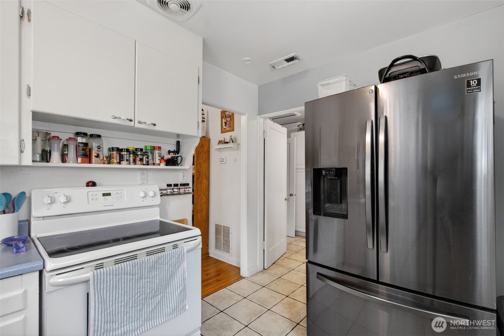 102 Nelson Avenue Kelso WA 98626