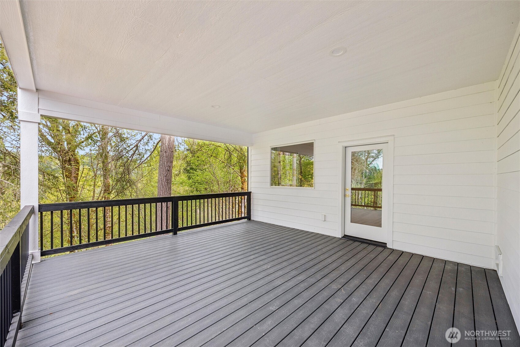 937 Edinburgh Court Kelso WA 98626