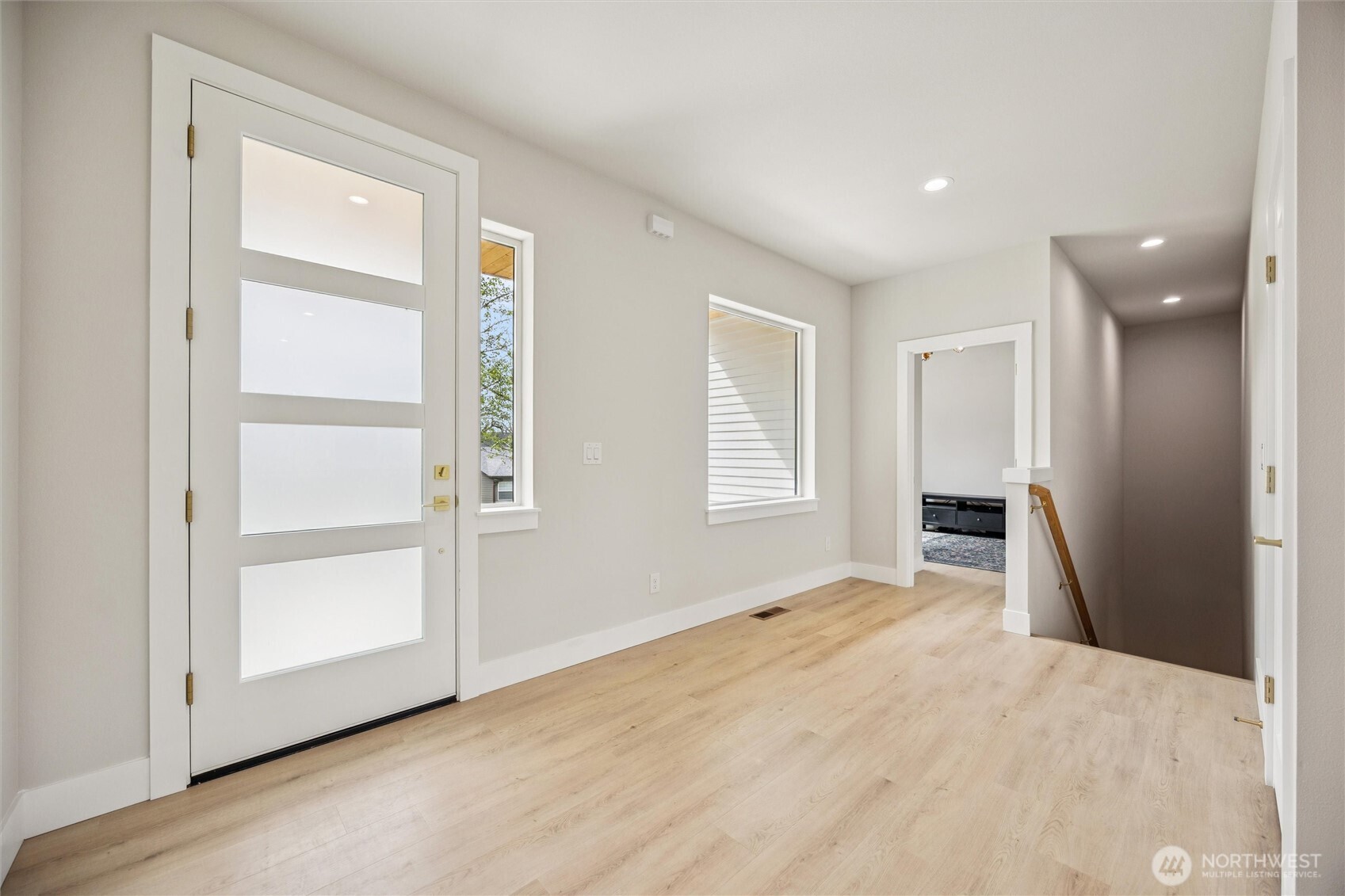 937 Edinburgh Court Kelso WA 98626