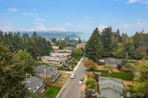 10703 NE 53rd Street Kirkland WA 98033