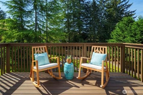 21204 8th Place W Lynnwood WA 98036