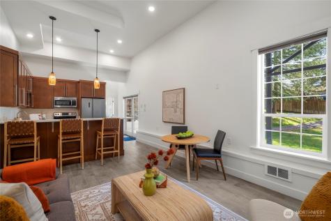 21204 8th Place W Lynnwood WA 98036