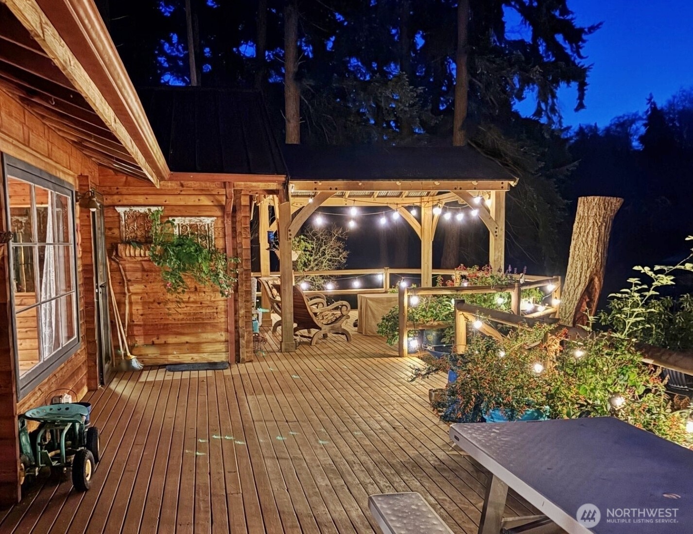 898 E Meadowood Lane Freeland WA 98249