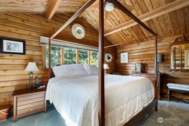 898 E Meadowood Lane Freeland WA 98249