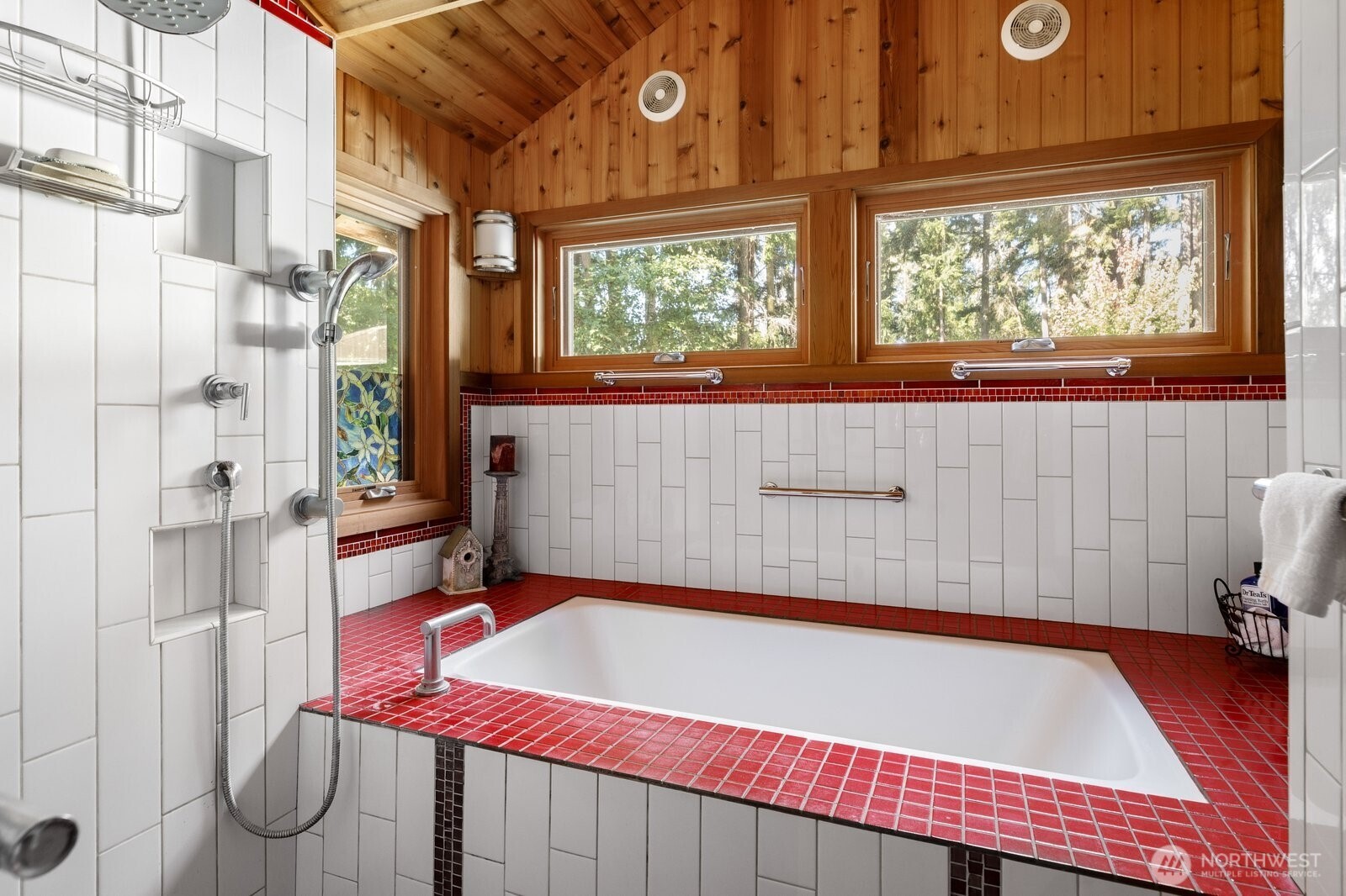 898 E Meadowood Lane Freeland WA 98249