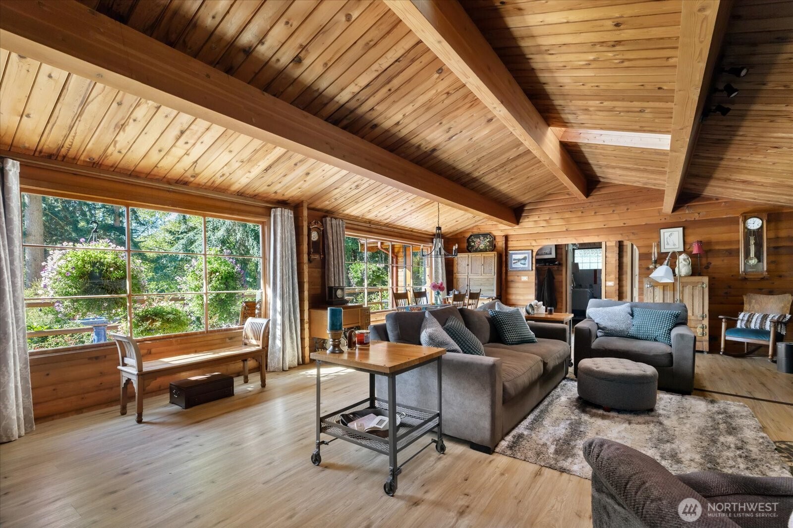 898 E Meadowood Lane Freeland WA 98249