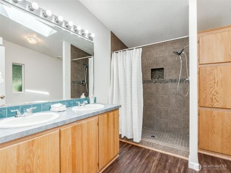 1712 Mount Pleasant Road Kelso WA 98626