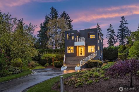 1023 14th Place W Kirkland WA 98033