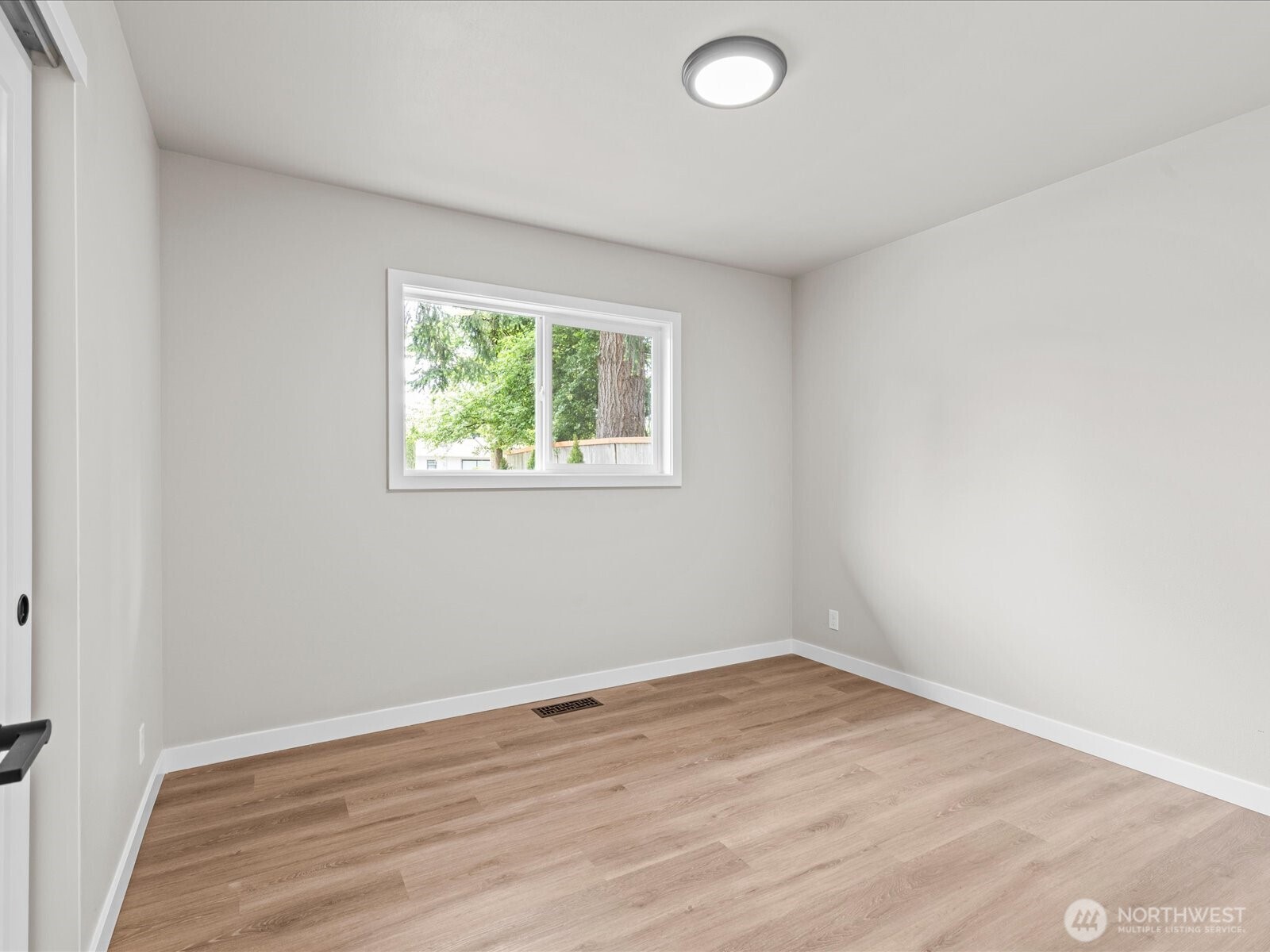 418 S 190th Street Burien WA 98148