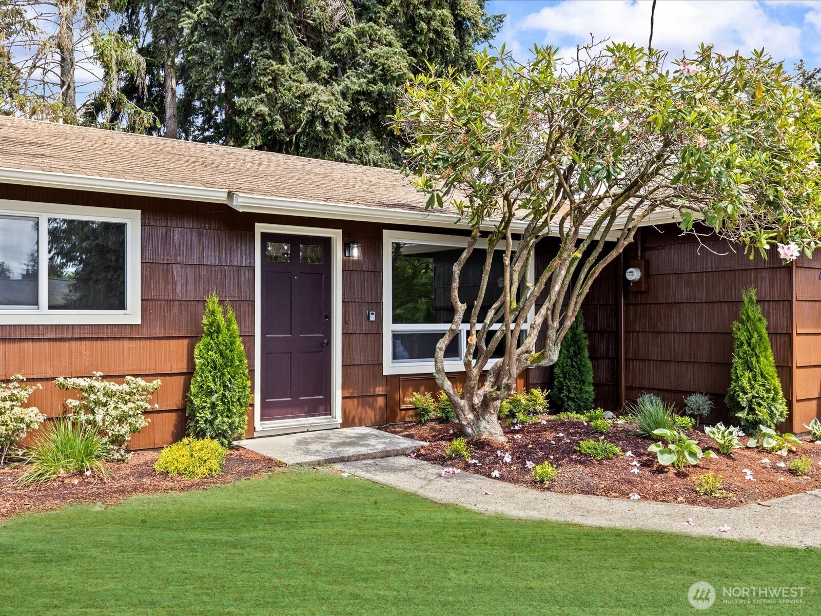 418 S 190th Street Burien WA 98148