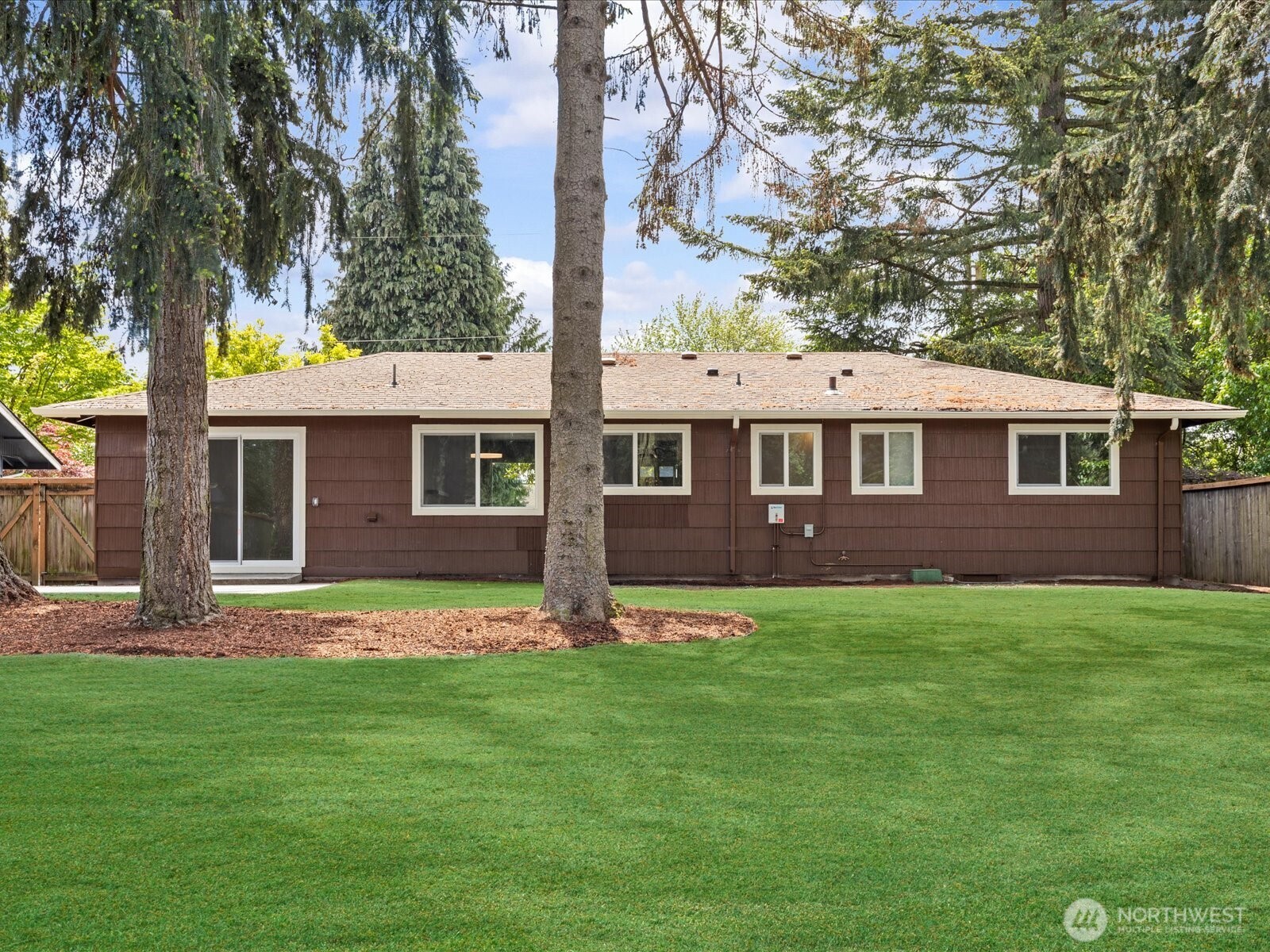 418 S 190th Street Burien WA 98148