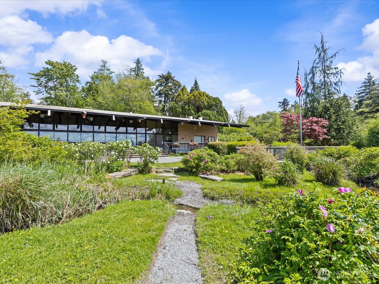 418 S 190th Street Burien WA 98148