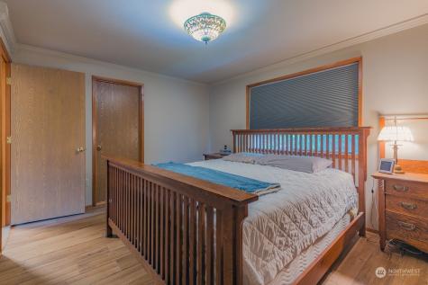 5417 NE Haig Place Kingston WA 98346