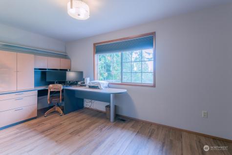 5417 NE Haig Place Kingston WA 98346