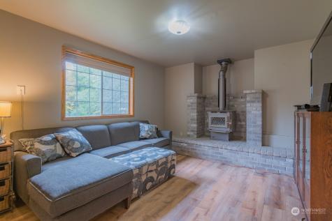 5417 NE Haig Place Kingston WA 98346
