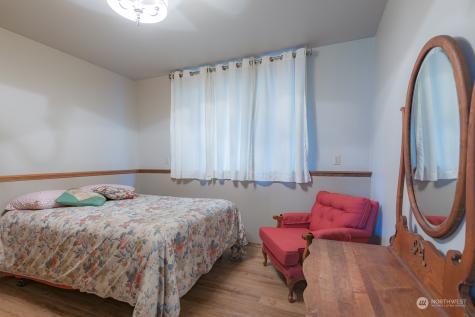 5417 NE Haig Place Kingston WA 98346