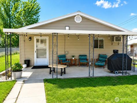 926 4th Avenue S Okanogan WA 98840
