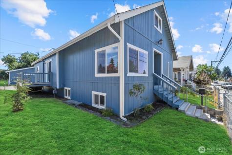806 4th Street SE Auburn WA 98002