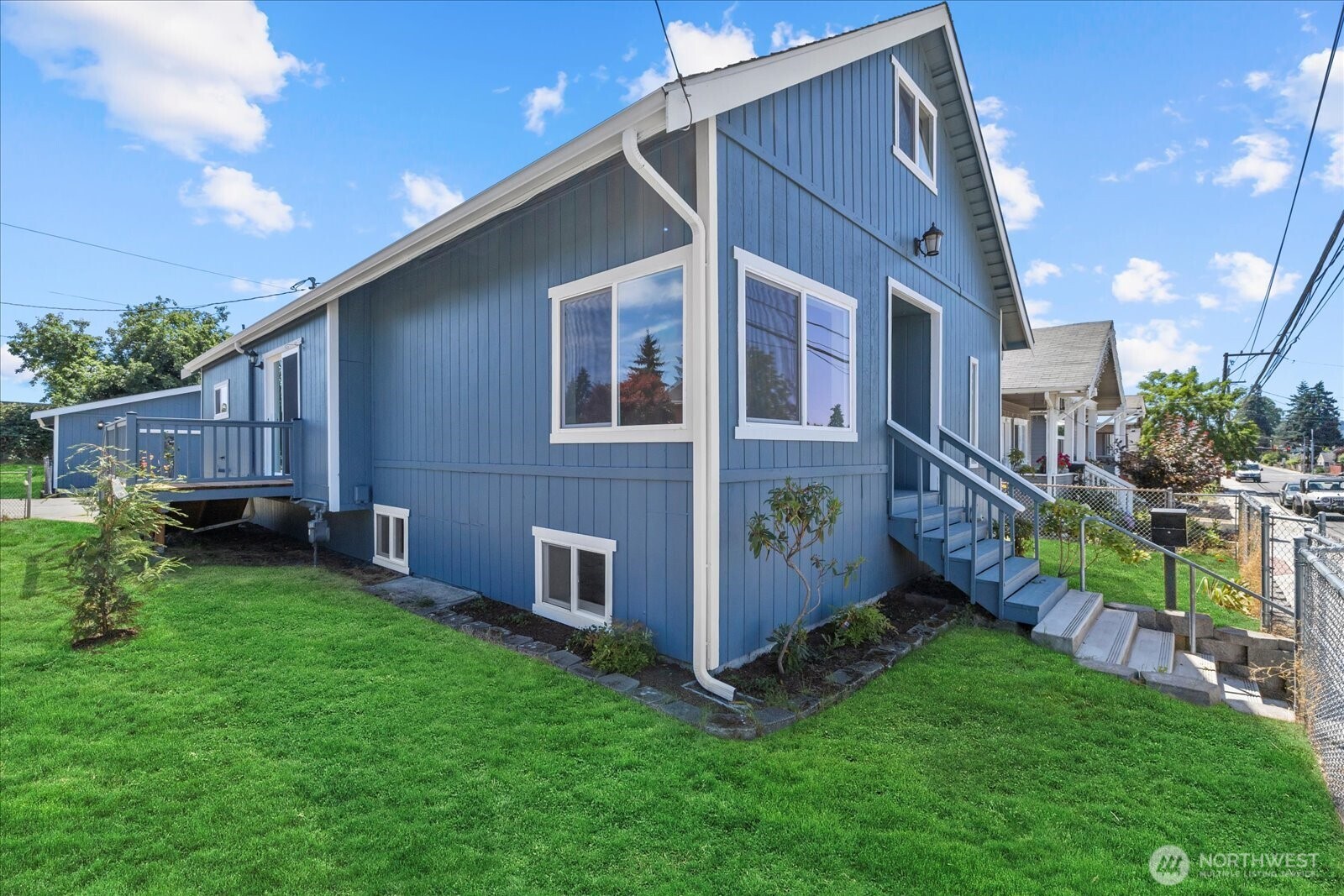 806 4th Street SE Auburn WA 98002