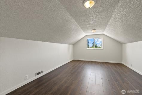806 4th Street SE Auburn WA 98002