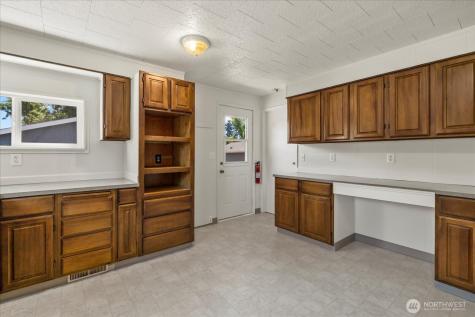 806 4th Street SE Auburn WA 98002