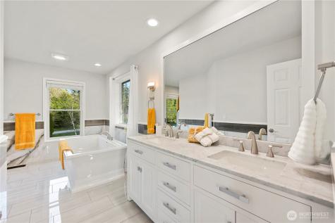 1242 Youngwood Road Camano Island WA 98282
