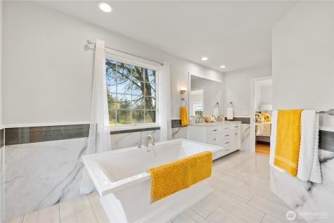 1242 Youngwood Road Camano Island WA 98282