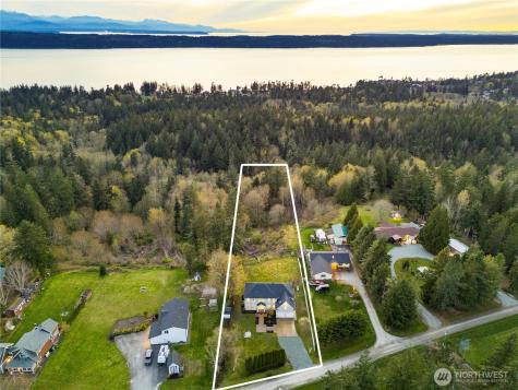1242 Youngwood Road Camano Island WA 98282