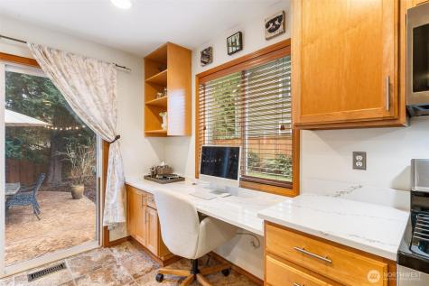 23425 SE 261st Court Maple Valley WA 98038