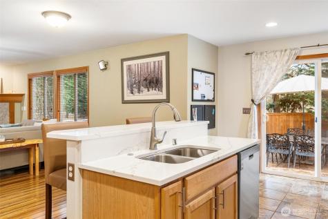 23425 SE 261st Court Maple Valley WA 98038